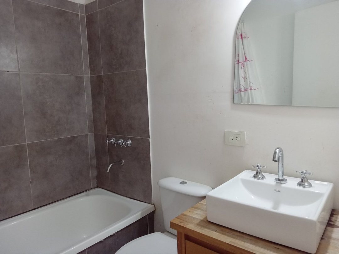 VENTA DE CASA AMOBLADA EN SAN PATRICIO DEL CHAÑAR