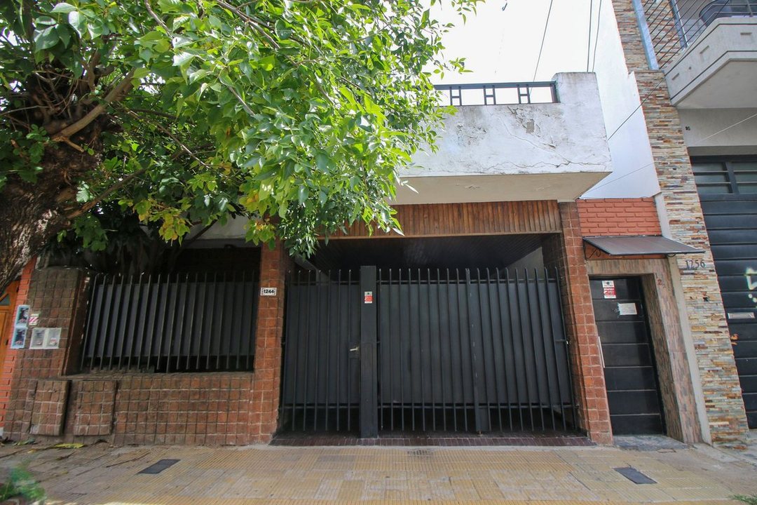 Venta PH 4 ambientes, Lomas del Mirador, Patio
