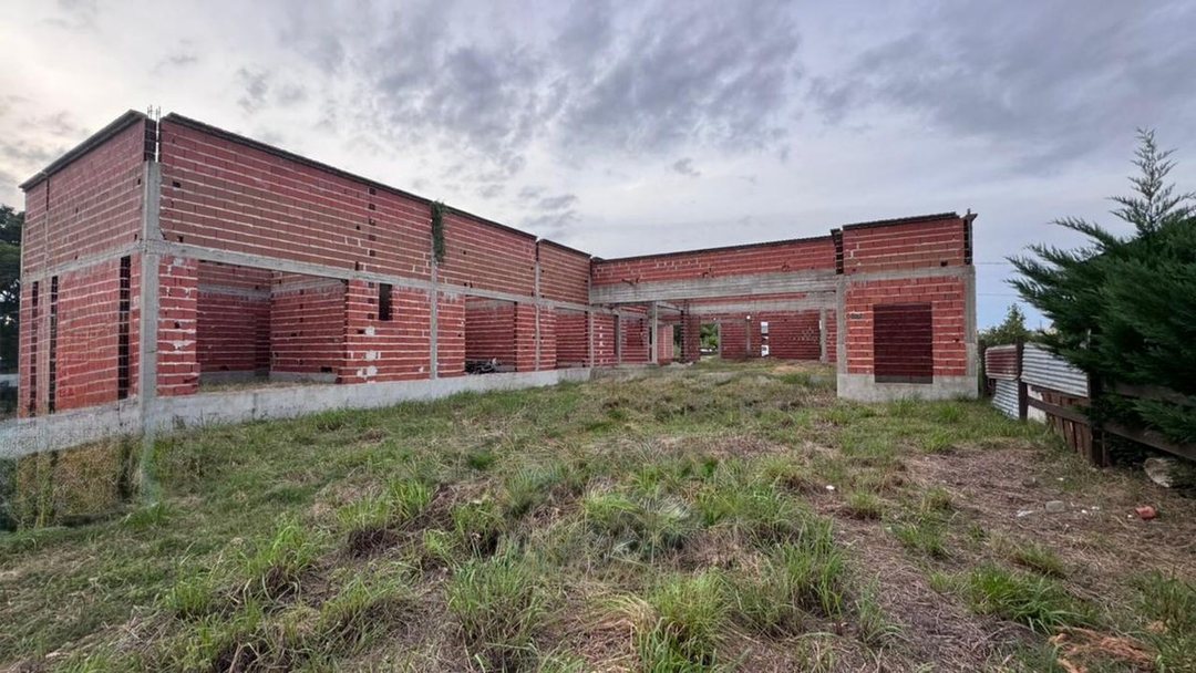 TERRENO CON PROYECTO EN CONST. EN CNIA CAROLINA