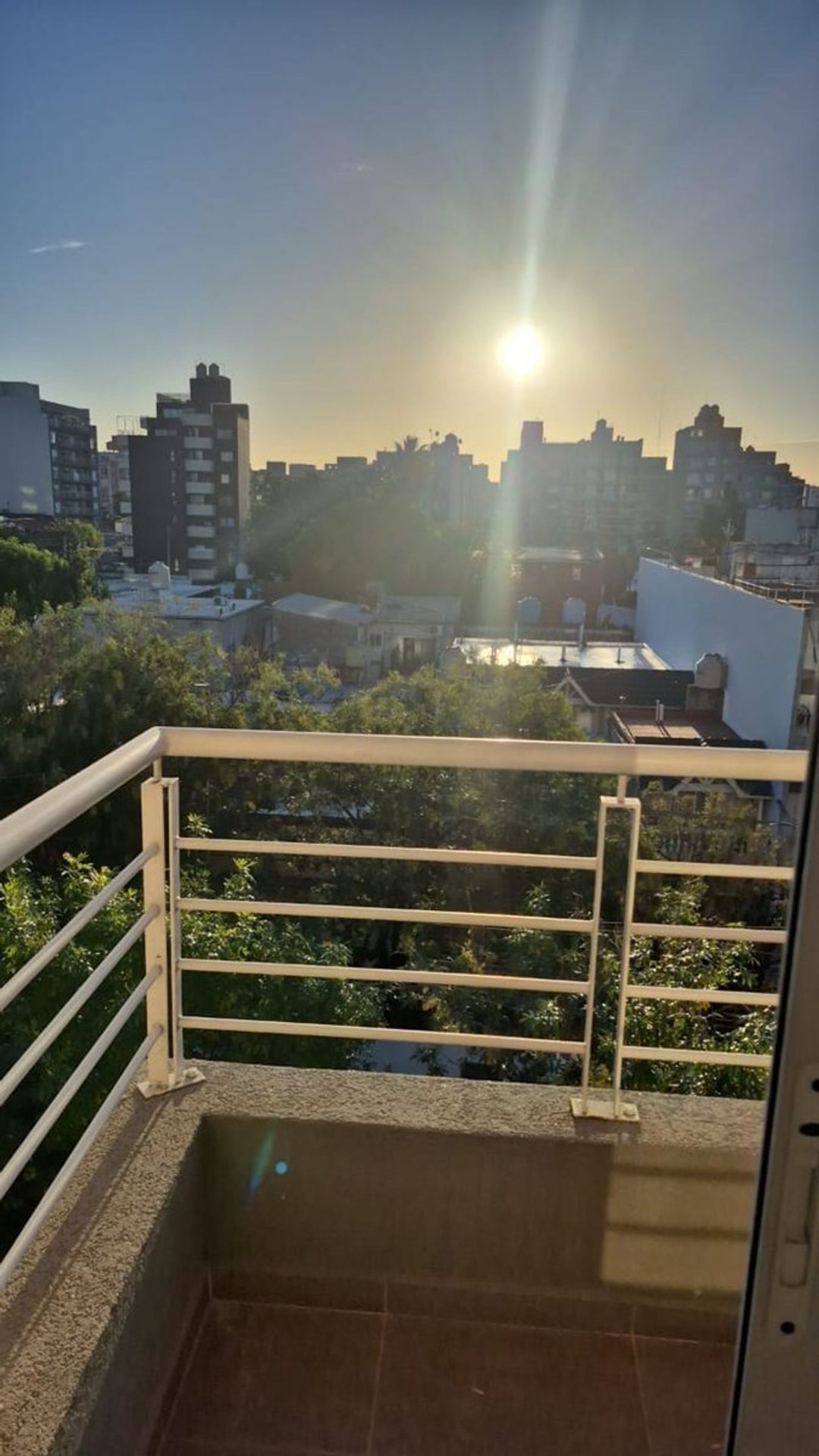 DEPARTAMENTO MONOAMBIENTE EN VENTA EN MORÓN