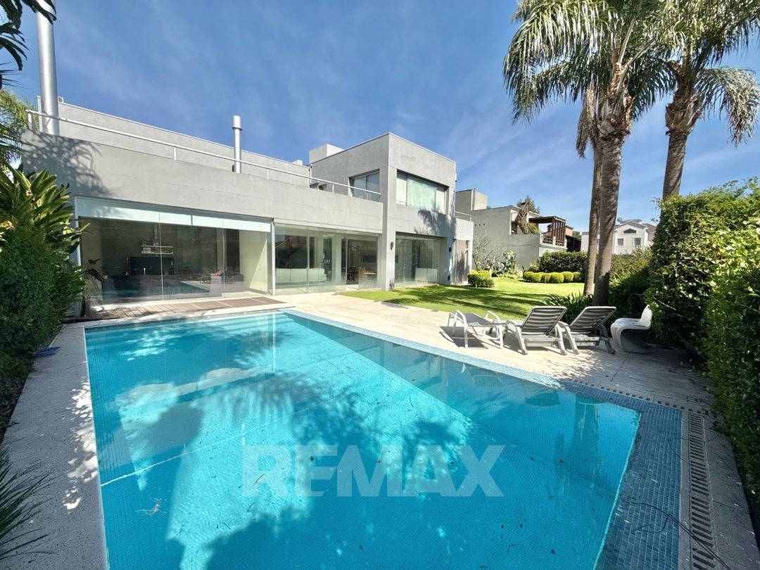CASA 6 AMB VENTA BELLA VISTA PERMUTA APTO CREDITO