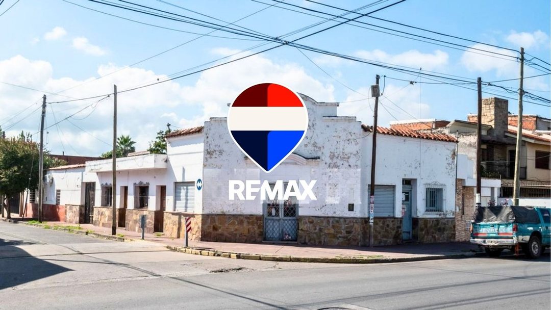 CASA MAS LOCAL VENTA MACROCENTRO ESQUINA