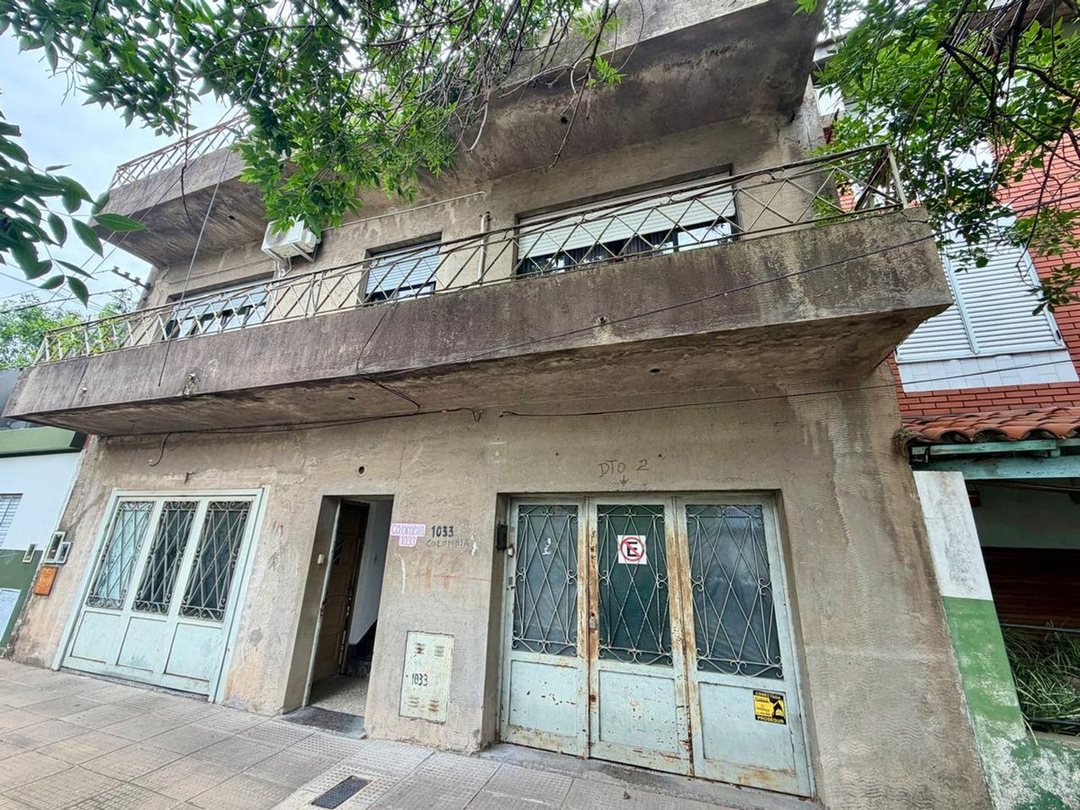 VENTA DE DEPOSITO CON VIVIENDA EN RAMOS MEJIA