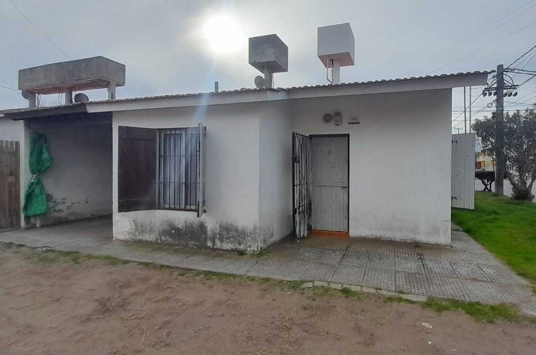VENTA DE CASA EN MAR DEL TUYU