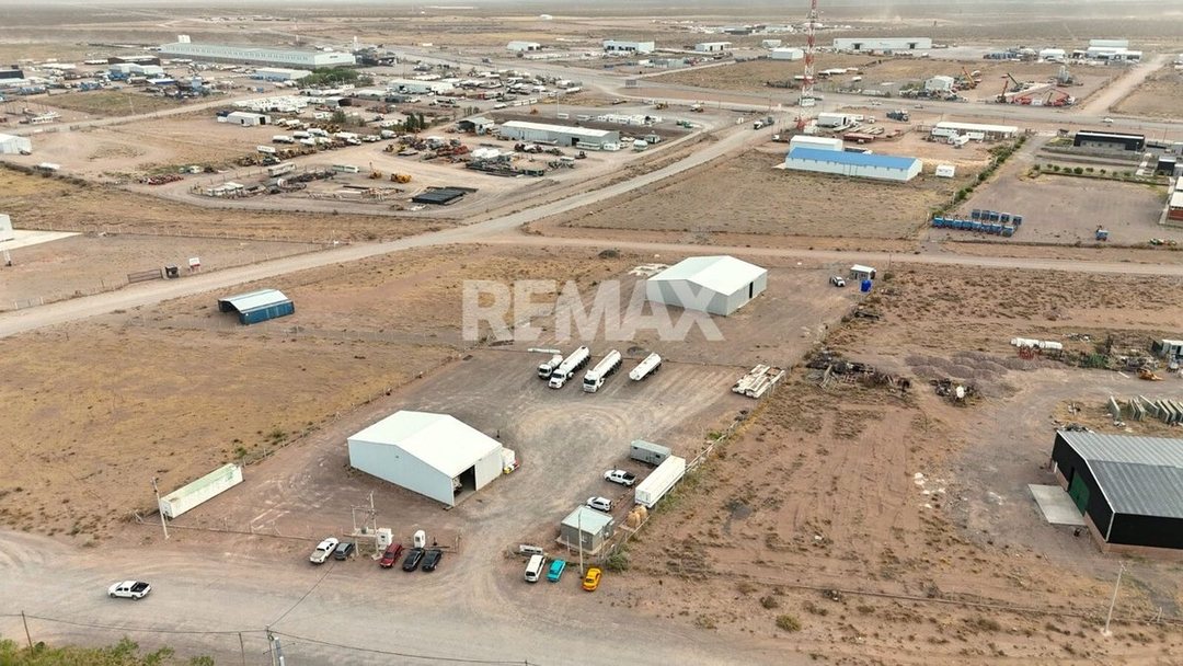 VENTA DE DOS NAVES INDUSTRIALES EN AÑELO