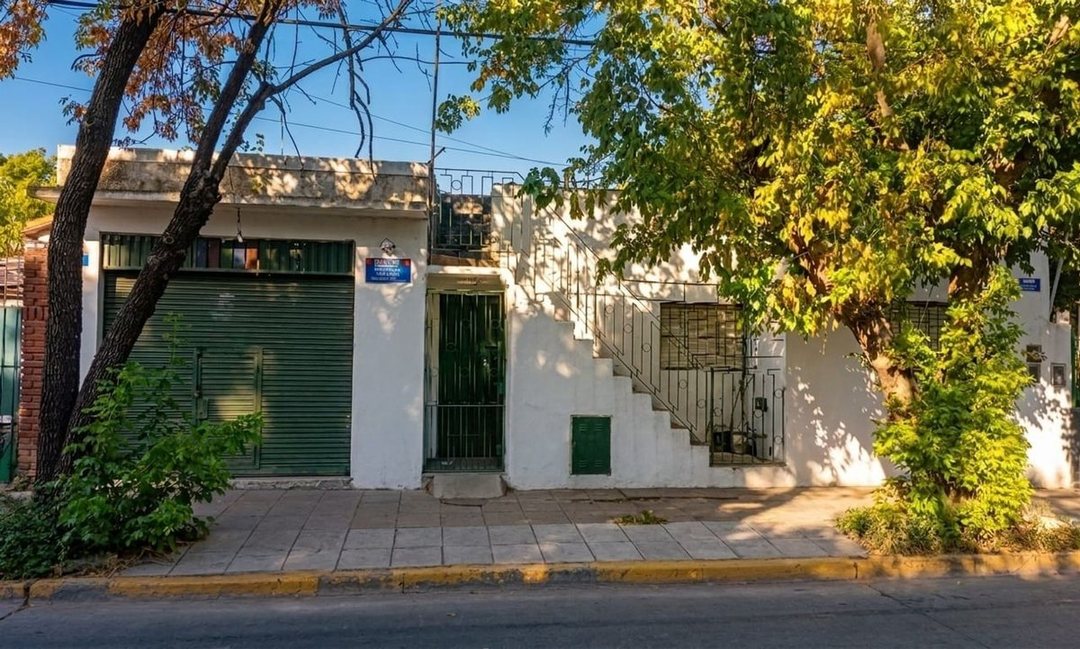 VENTA PH 2 AMB + LOCAL EN MORENO ZONA RESIDENCIAL