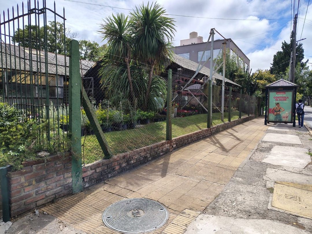 VENTA  lote 2400M2 MARTINEZ