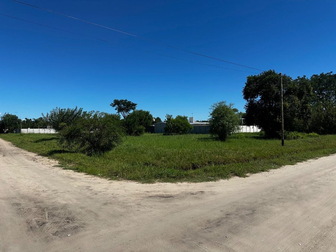 Terrenos en Venta Reconquista barrio Los Andes!!