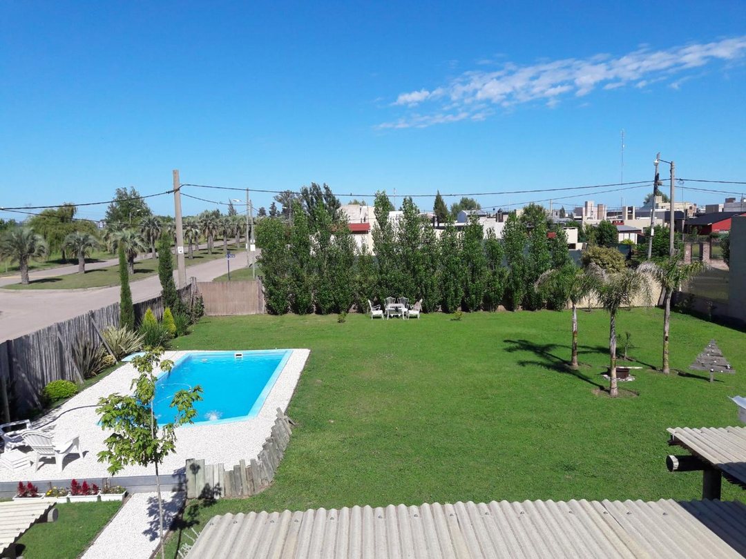 VENTA CASA Y GRAN ESQUINA P/ DESARROLLO COMERCIAL