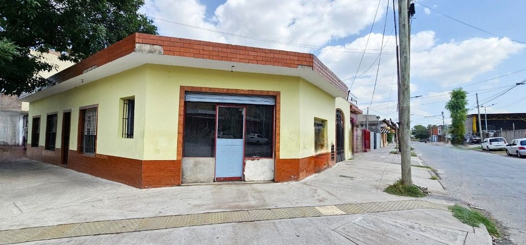 VENTA CASA 3 AMBIENTES C/LUGAR COMERCIAL JL SUAREZ