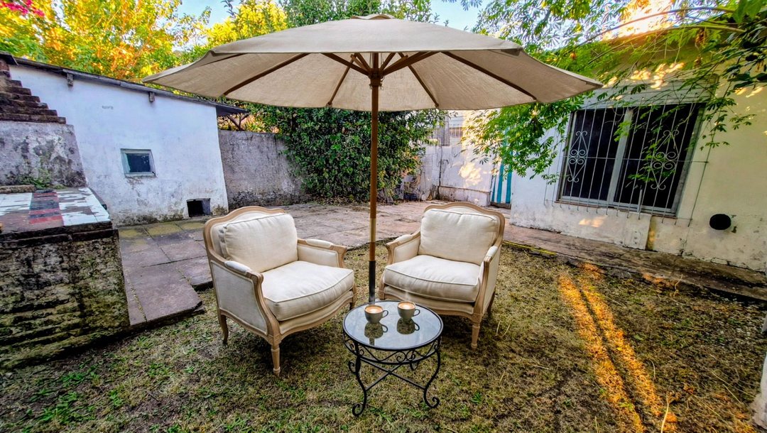 PH 2 AMB CON LOCALES ITUZAINGO - VENTA EN BLOQUE