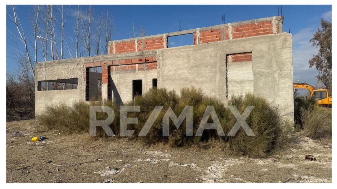 VENTA CASA A TERMINAR - FERNANDEZ ORO