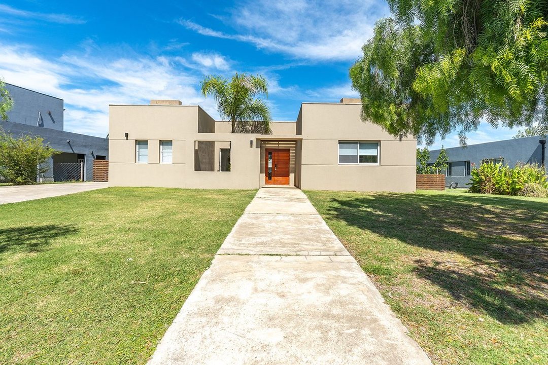 Venta Casa 4 dorm lote interno El Canton Escobar