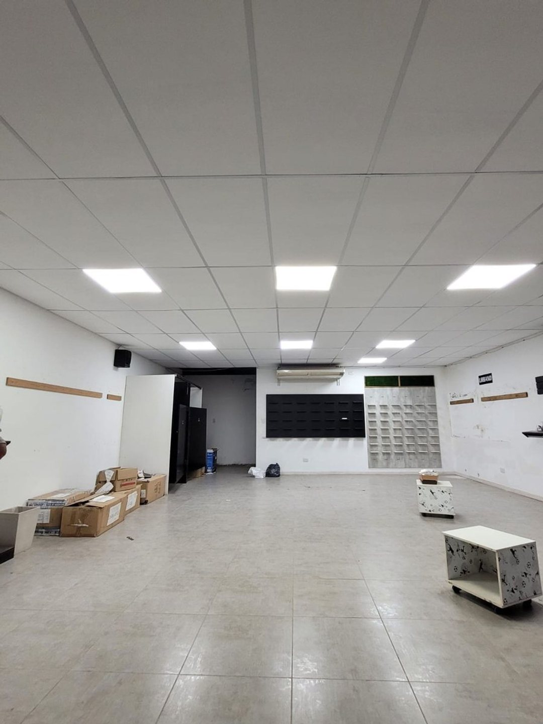 SE VENDE LOCAL COMERCIAL+DEPTO. INTERNO C/ COCHERA