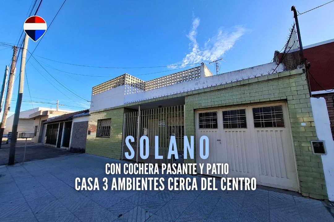 VENTA CASA 3 AMB CON COCHERA Y PATIO SOLANO CENTRO
