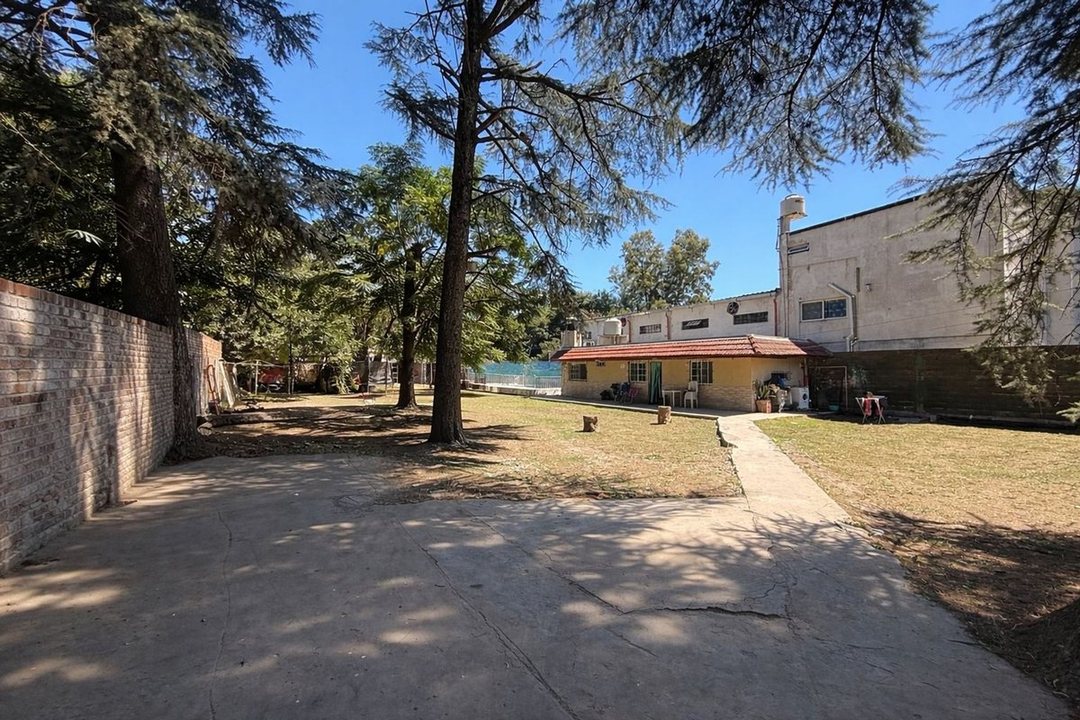 Venta Casa quincho patio y pileta Virrey del pino