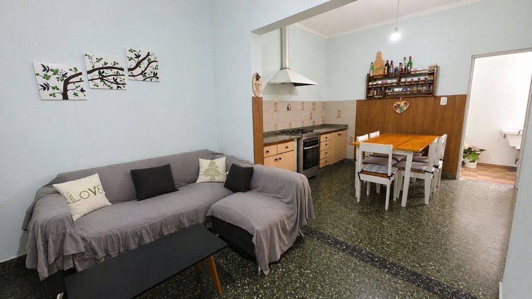VENTA PH TIPO CASA AL FRENTE 2AMB QUILMES