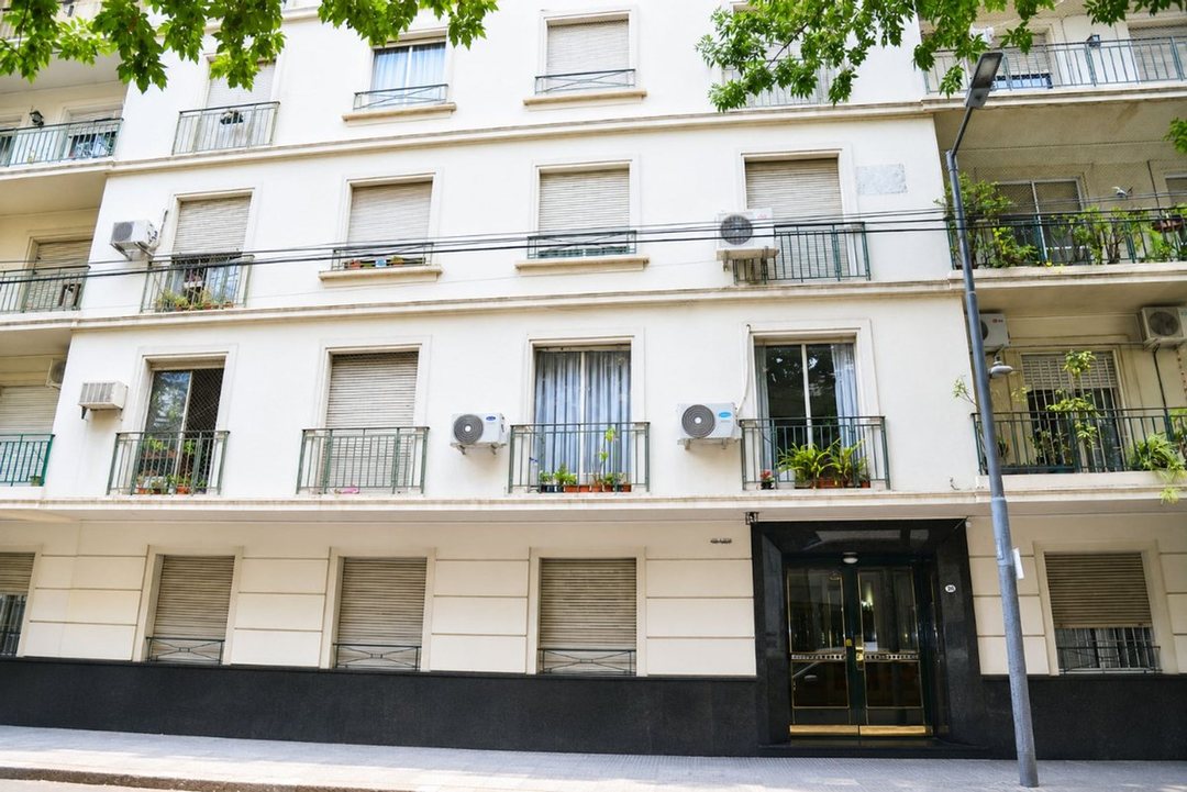 3 AMBIENTES MAS DEPENDENCIA Y BALCON