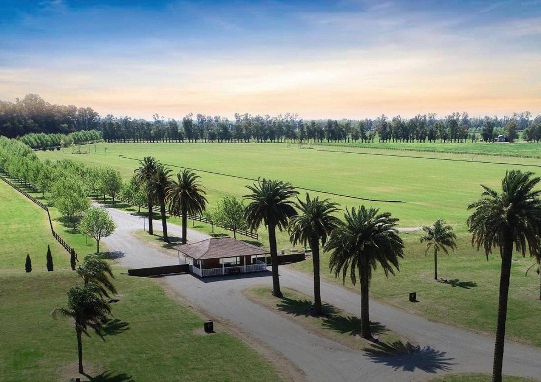 Venta Lote a la  laguna!!! 1539m Zona 7 Technopolo