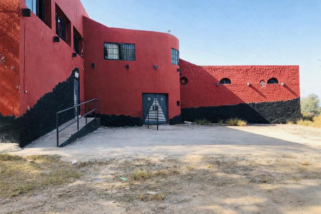 LOCAL COMERCIAL EN VENTA. TERMAS DE RÌO HONDO