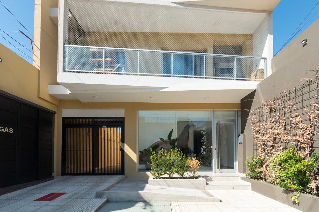 VENTA MONOAMBIENTE IMPECABLE  VALENTIN ALSINA