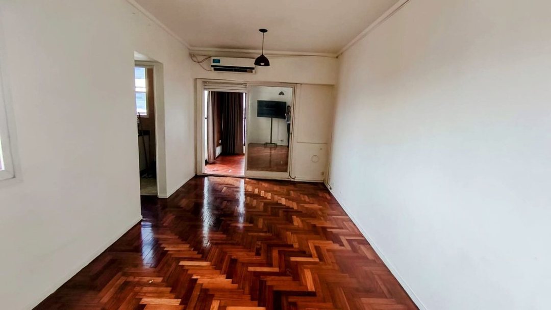 Venta depto 2 ambientes balcón Balvanera