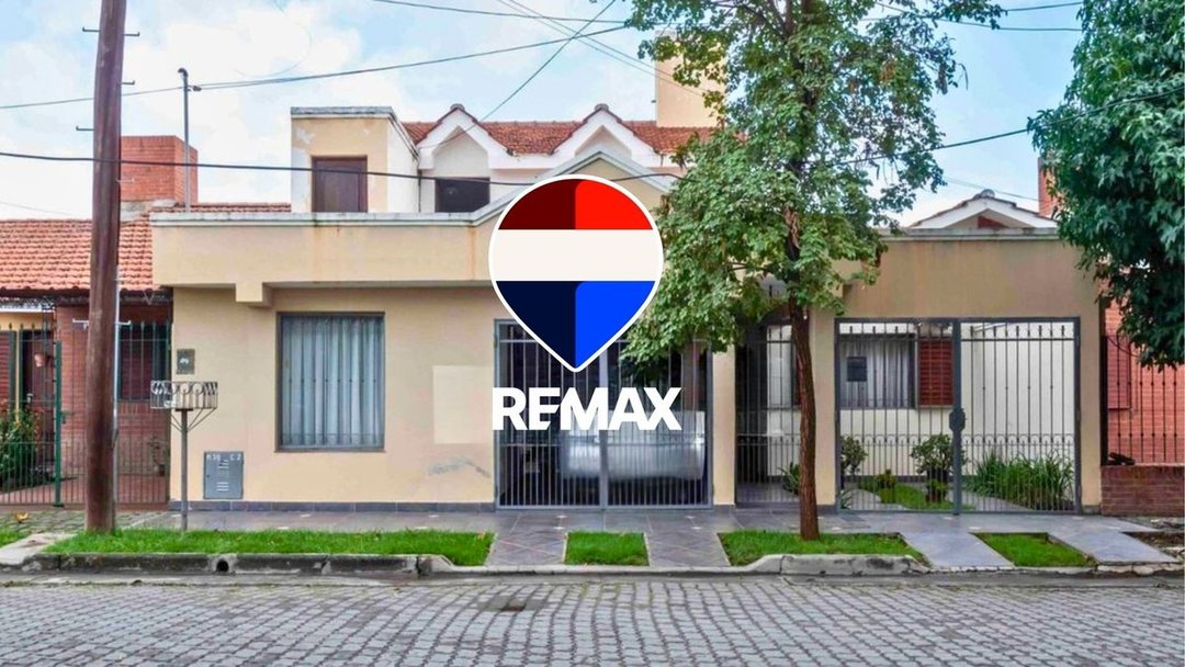 CASA VENTA EN SAN CARLOS ZONA SUR 5 DORMITORIOS
