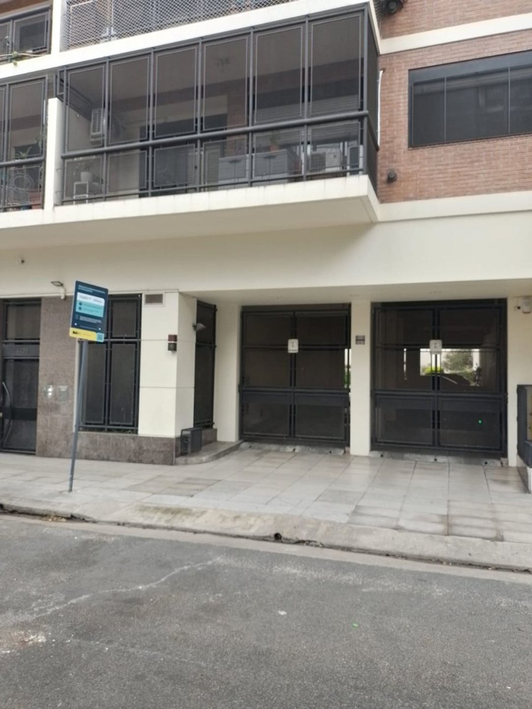 VENTA COCHERA EN ALMAGRO ZONA HOSPITAL ITALIANO