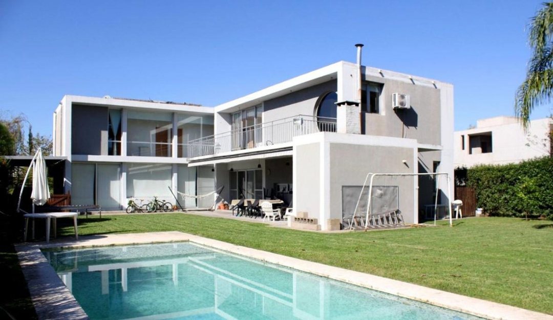 CASA EN VENTA EN SAN ISIDRO LABRADOR VISTA AL RIO
