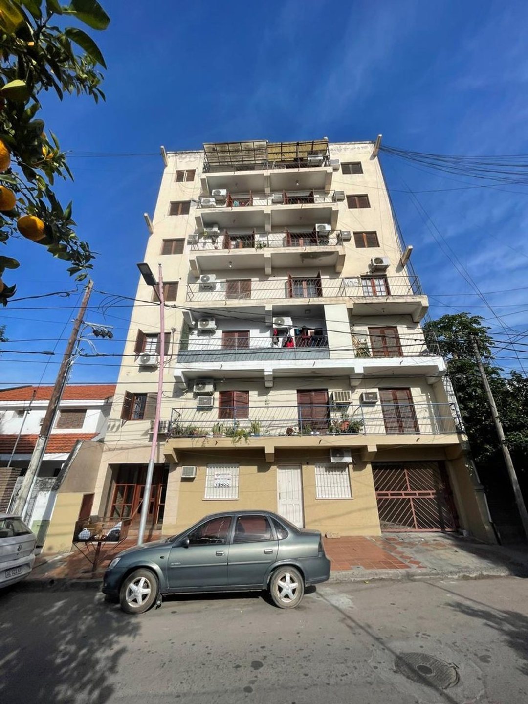DEPARTAMENTO EN VENTA - PLENO CENTRO - PERU AL 200