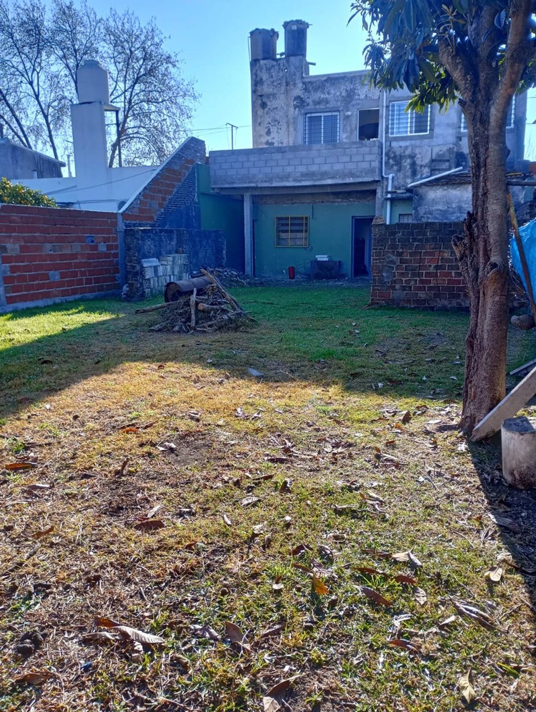 Venta casa 7 amb León Suarez apto crédito multifam