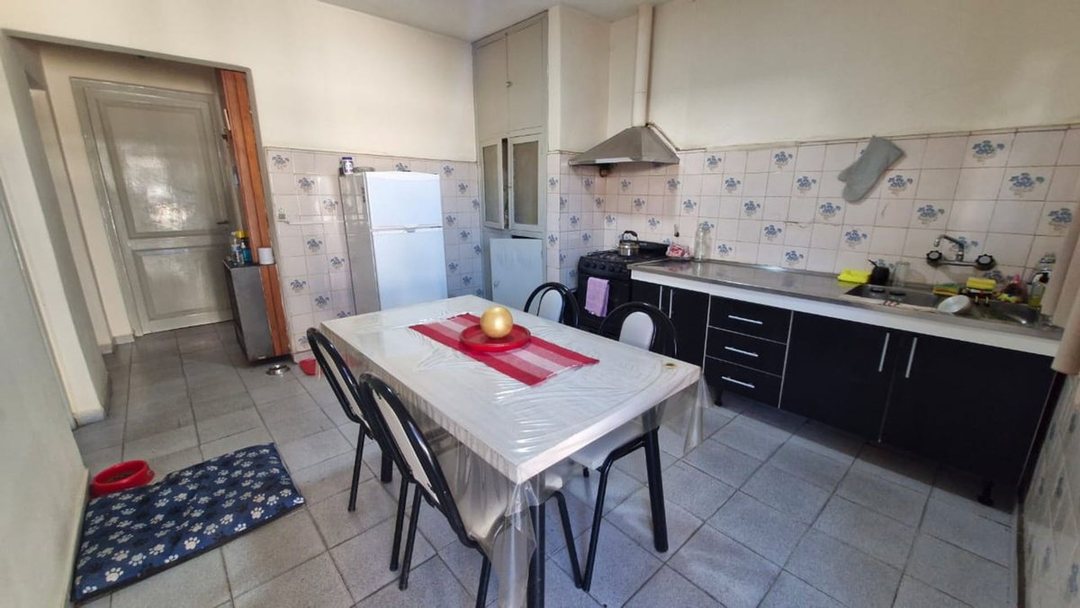DOS CASAS DE 2 DORMITORIOS Y PATIO EN YOFRE SUD