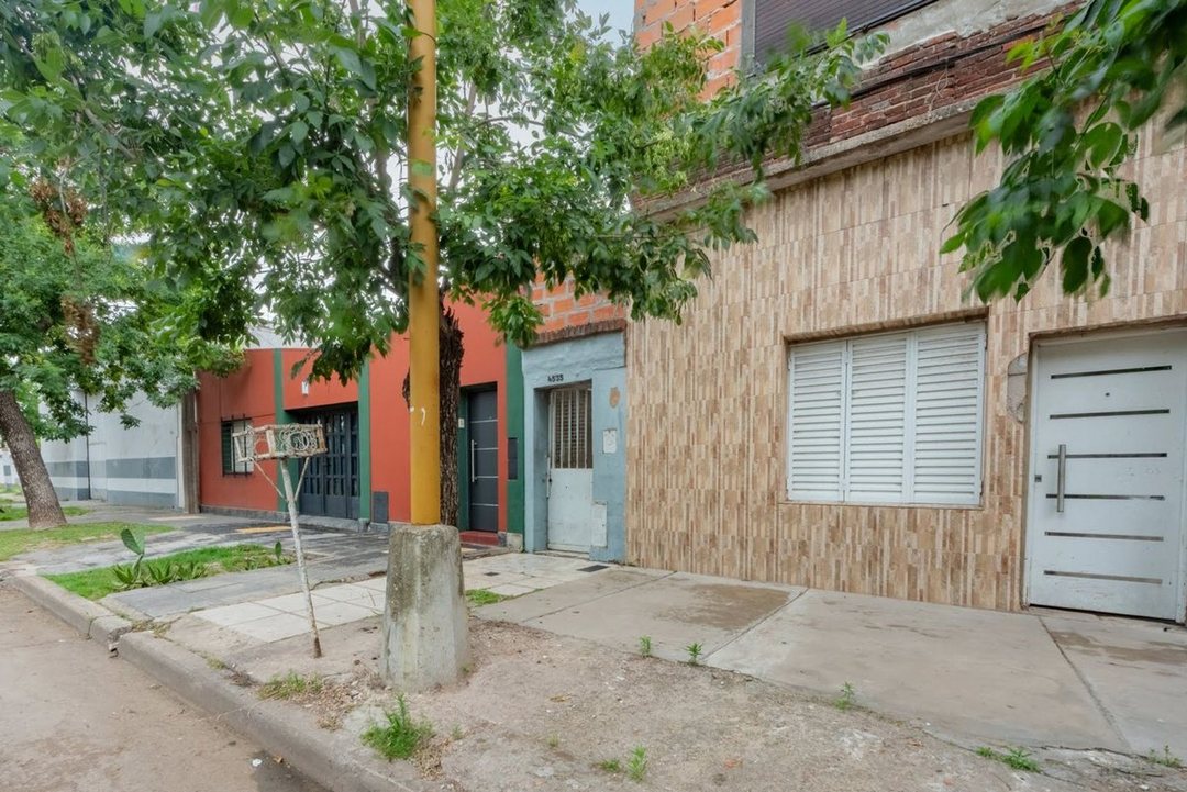 Casa interna a refaccionar en Barranquitas