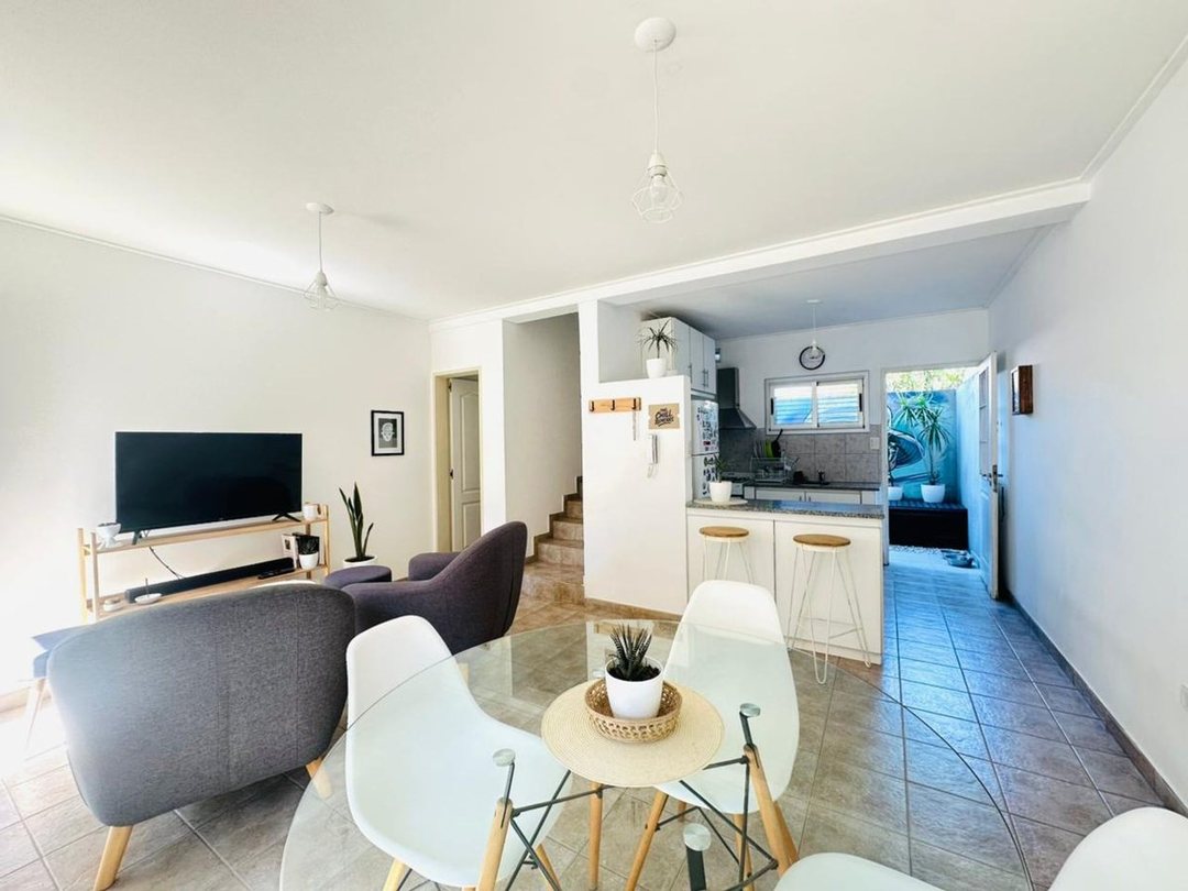 VENTA DUPLEX EN LOS HORNOS