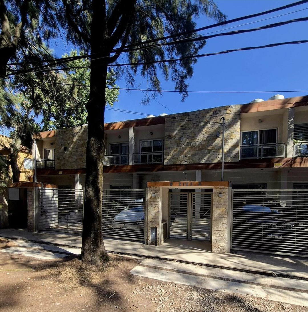 VENTA DUPLEX 3 AMBIENTES  PARQUE LELOIR ITUZAINGO