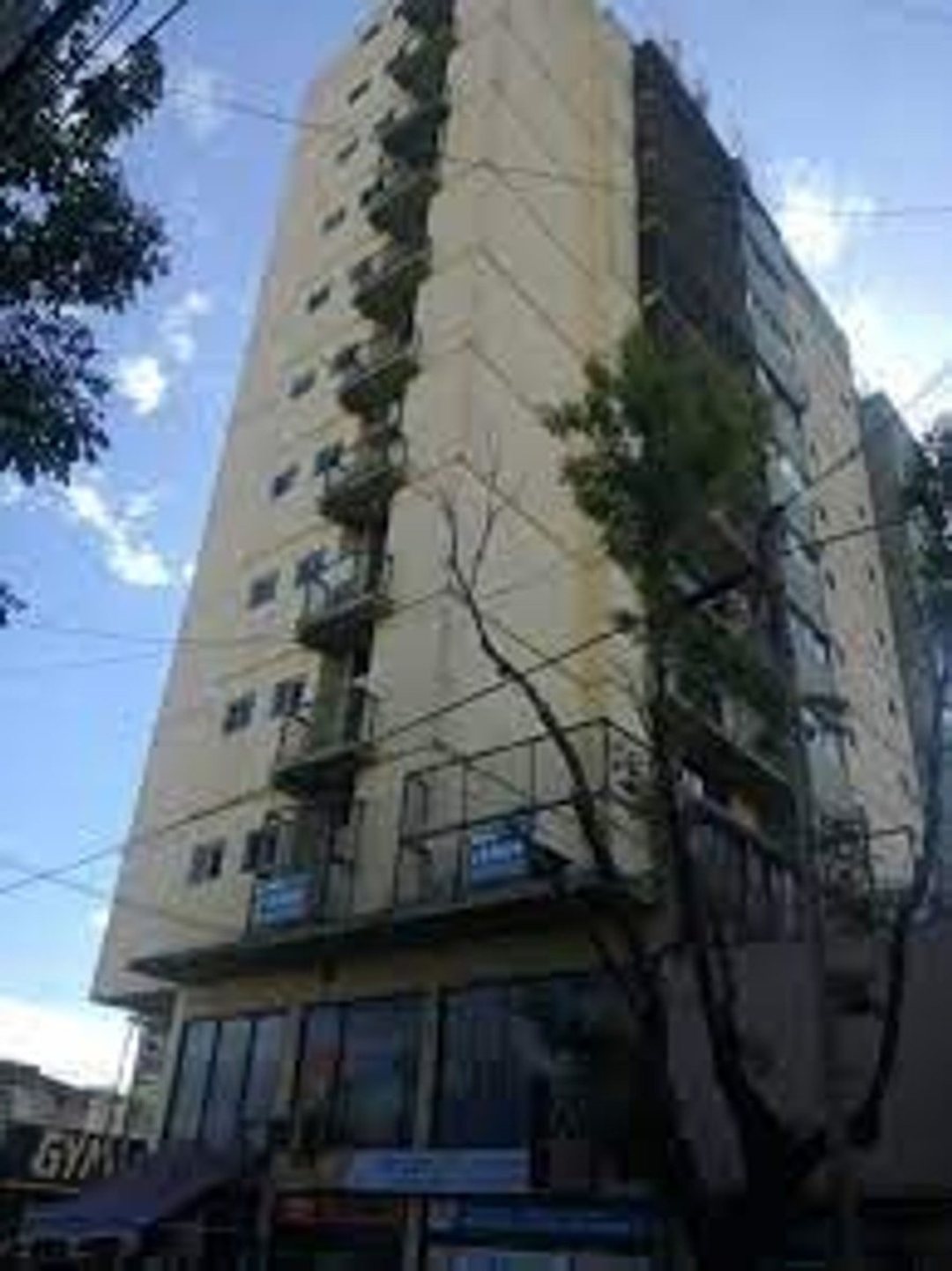 VENTA PILAR DEPARTAMENTO 4 AMBIENTES  A REMODELAR