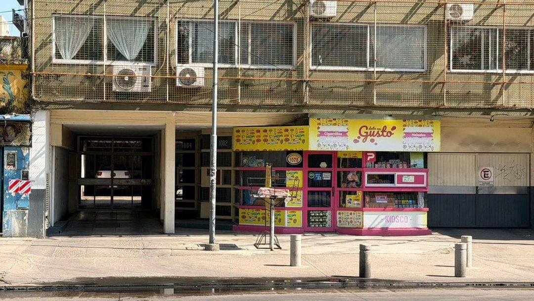 VENTA COCHERA PARA 2 AUTOS SAN MIGUEL CENTRO