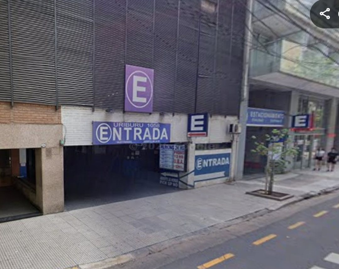 Cochera Recioleta Uriburi 1000 MUY bajas expensas