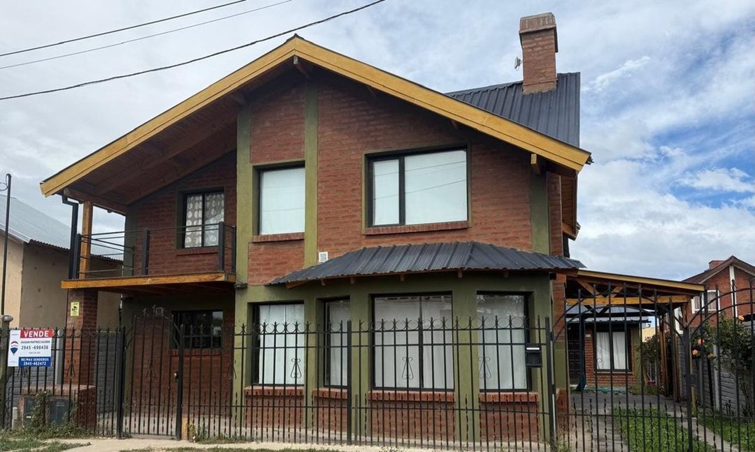 Casa con departamento independiente