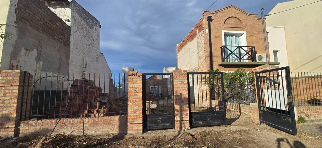 VENTA LOTE BARRIO SANTA GENOVEVA