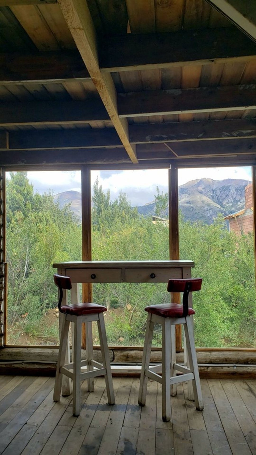 Lote con mejoras en Valle Azul