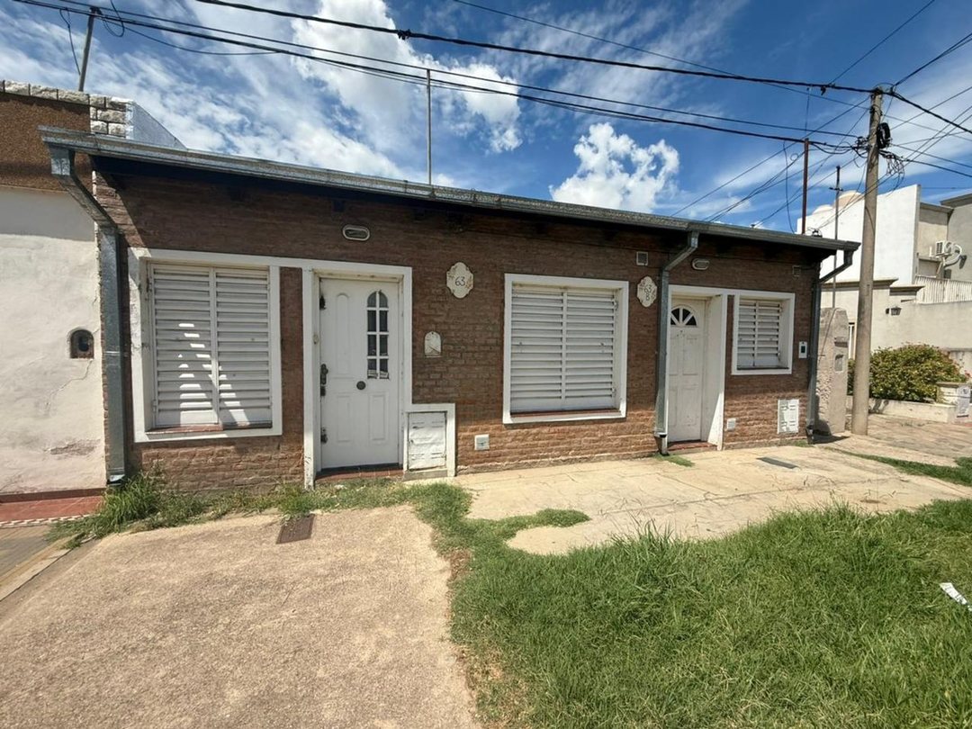 SE VENDEN 2 DEPARTAMENTOS A REFACCIONAR