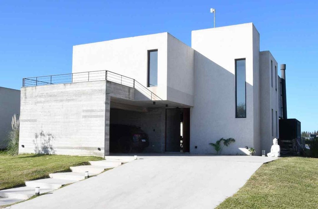 VTA CASA CRUZ DEL SUR FDO A LA LAGUNA CON RENTA