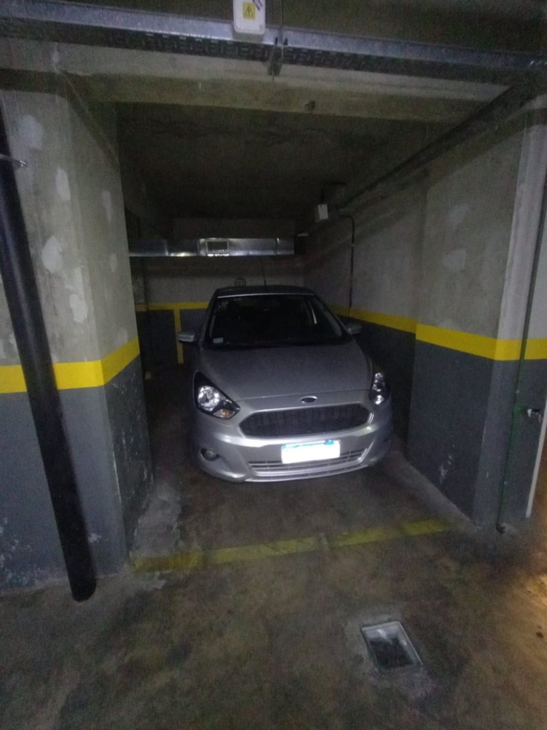 VENTA COCHERA CUBIERTA EN PALERMO