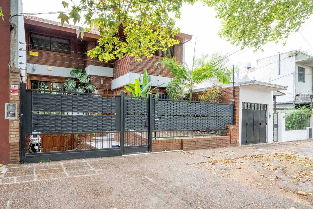VENTA CASA CATEGORIA PILETA COCHERAS SAN ANDRES