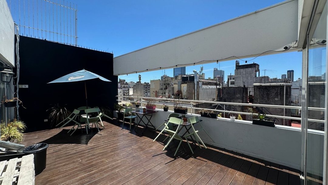 VENTA HOSTEL 18 HAB TERRAZA SAN TELMO PERMUTA