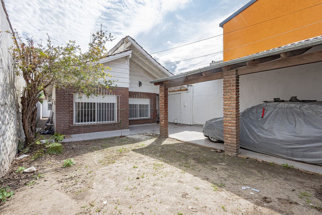 VENTA CASA HURLINGHAM 5 AMB - APTO CRÉDITO