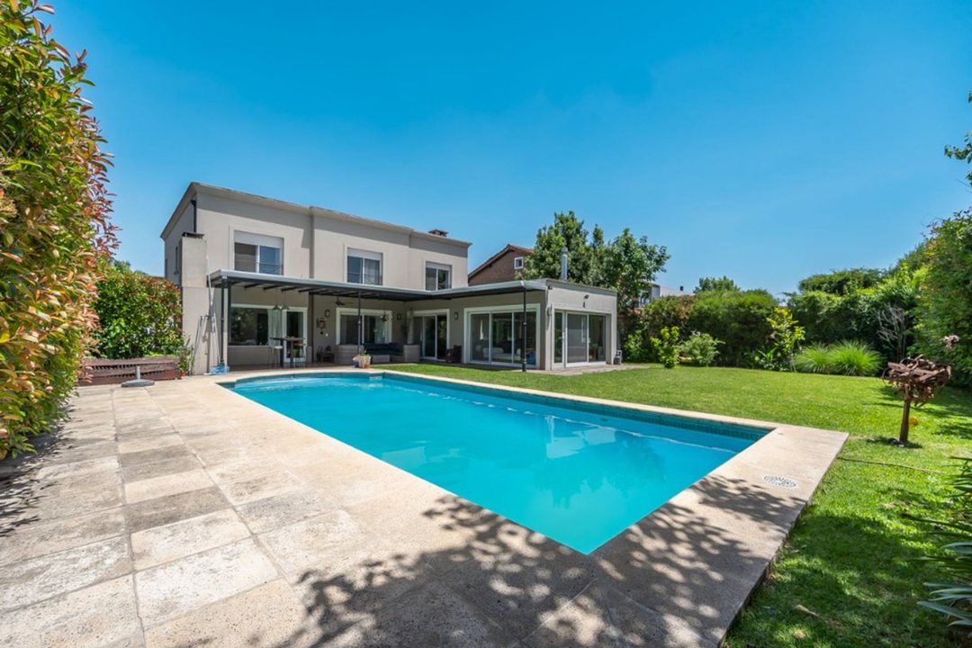 Venta  Barrio  Cerrado Villa Olivos central, Km 36