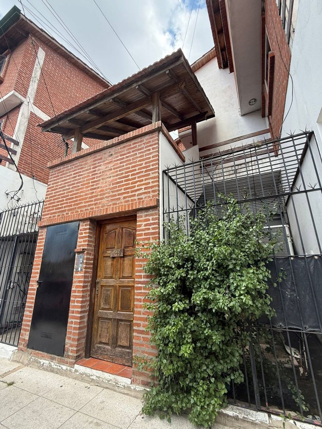 VENTA DE DUPLEX EN BERAZATEGUI APTO CREDITO