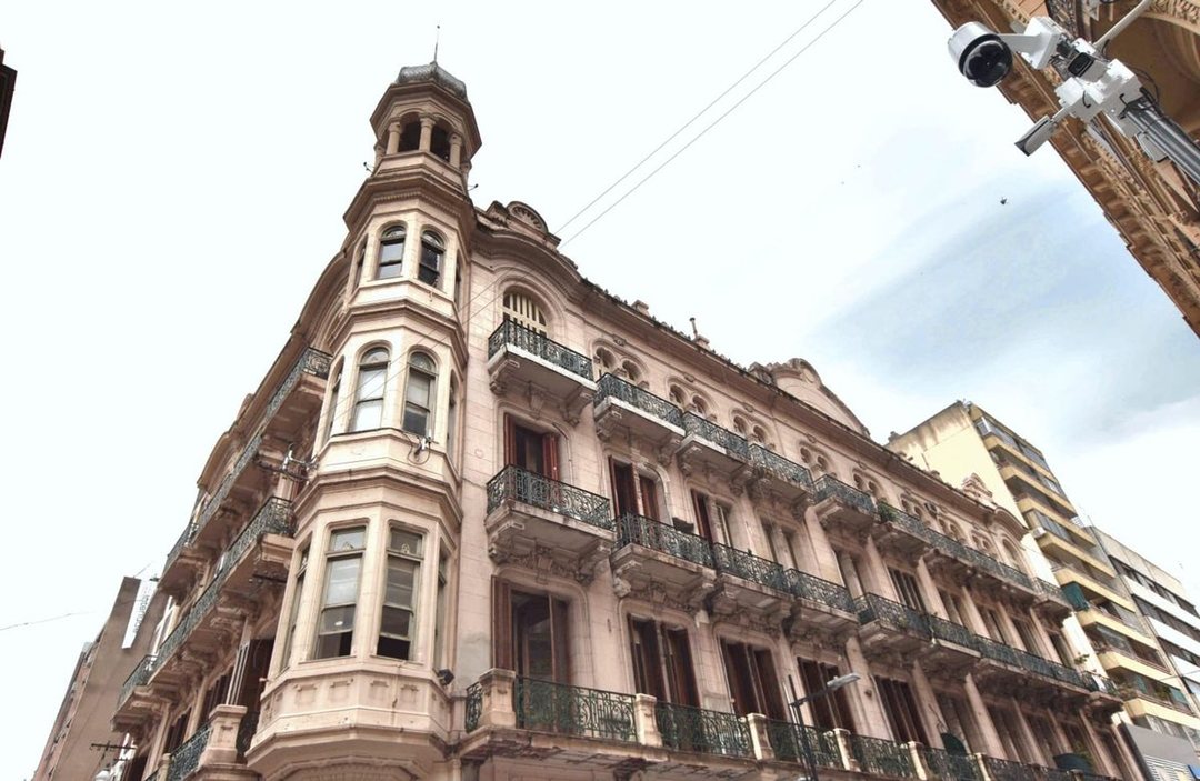 VENTA Departamento de Estilo, con balcon. Centro